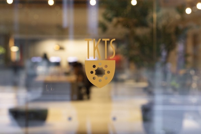 THE KNOT酒店标识导视系统设计7