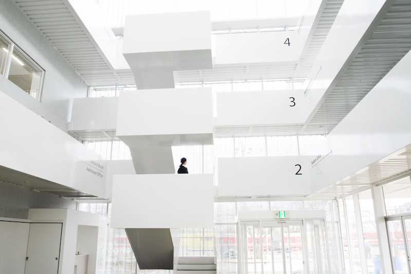 横滨市立大学广场标识导视设计6
