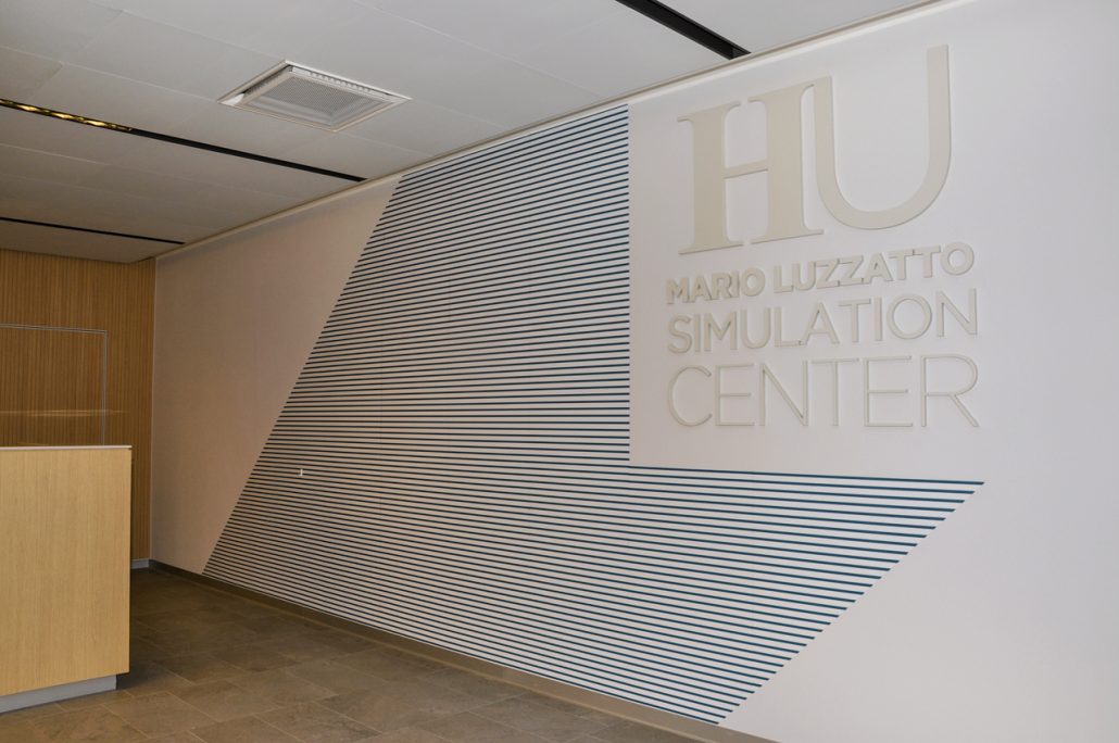 Humanitas大学标识导视设计7